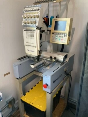 BARUDAN 1 ГОЛОВА ВЫШИВАЛЬНАЯ МАШИНА / 9 ИГЛА / 9 ЦВЕТ / Б/У - Изображение 1 из 4