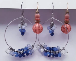 2 PAIRS OF PIERCED VINTAGE EARRINGS LOT BEADS - Picture 1 of 8