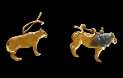 Lion & Lioness Wood Carved Figures Figurine Set Lot 2 Christmas Ornaments - Image 1 of 4