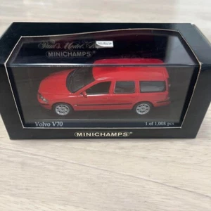 Minichamps 1/43 Volvo V70 Red Diecast Model Car Limited Edition Collectible - Picture 1 of 3