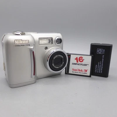 Nikon Digital Camera Coolpix 775 2.1MP Silver Tested - Image 1 of 4