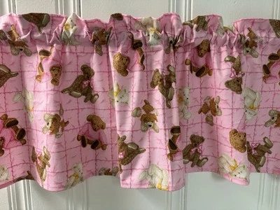 VENTANA BALANCE o CORTINA Rosa Oso de Peluche Bebé Guardería Cortinas ENVÍO GRATUITO Foto 1 de 4