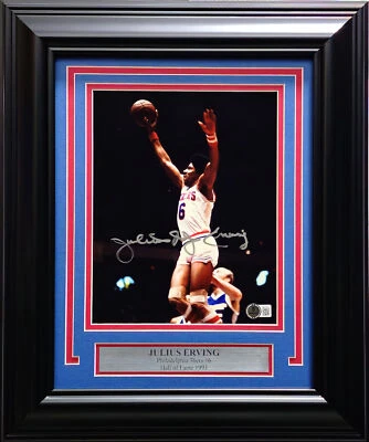 Foto 8x10 firmada por Julius "Dr. J" Erving 76ers Beckett #BM37813 Foto 1 de 4