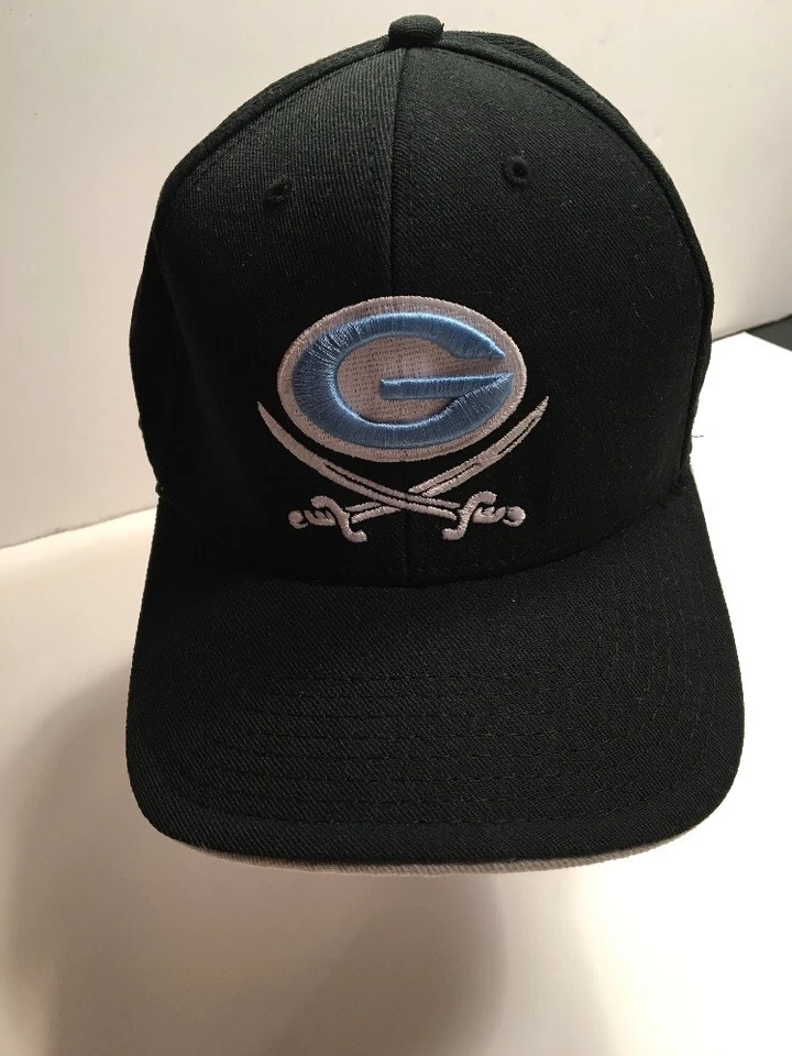 Sombrero de camionero, sombrero negro con logo G, espadas dobles debajo de la G, talla 7 1/2 Foto 1 de 4