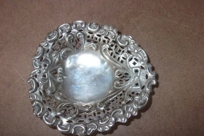 T.BEARDSMORE? T.M 1897 PLATA ART NOUVEAU CON ARCO PERFORADO PATRÓN BON PLATO Foto 1 de 4