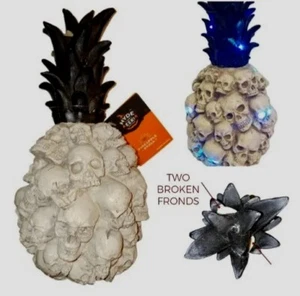 Hyde & Eek Light Up Tiki Skull Pineapple Illuminated Decor Lit Halloween READ** - Picture 1 of 12