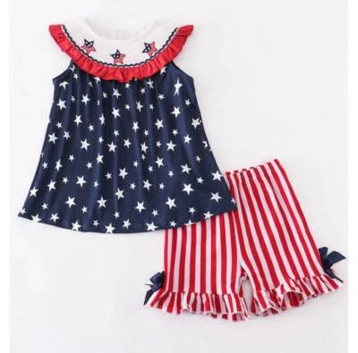 AnnLoren Girls 4th of July Smocked Patriotic Tunic & Shorts Outfit  Size 6 - Image 1 of 4
