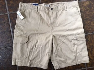 NEW $60 IZOD 100% COTTON SHORTS 40W - Picture 1 of 4