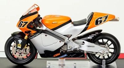 Proton KR Shane Byrne 2005 Scala 1:24 Modellino Moto GP Numero 67 - Immagine 1 di 4