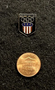 SQUAW VALLEY (Lost Name) Ski Pin CALIFORNIA Skiing Souvenir Resort Travel - Picture 1 of 3