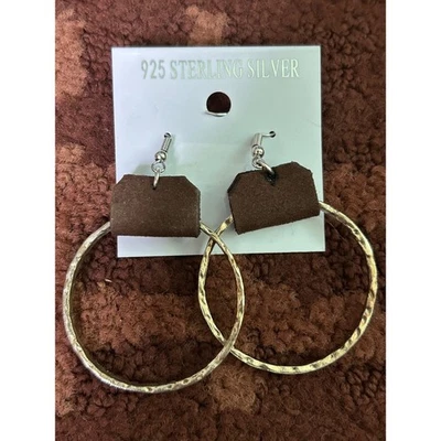 Pendientes de aro de plata de ley 925 con dije de bloque marrón martillado tono dorado moda Foto 1 de 4