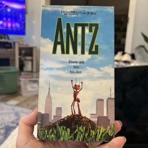 Antz VHS by Dreamworks Home Entertainment 1999 rated PG 1hr 23mins - Picture 1 of 5