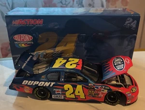 1 Action 1/24th Jeff Gordon-#24 DuPont 2004 Monte Carlo - Picture 1 of 4