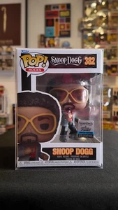 Funko Pop! Vinilo: Snoop Dogg x Funko #382 Funko Shop Excl. En protector /15.000 - Imagen 1 de 9