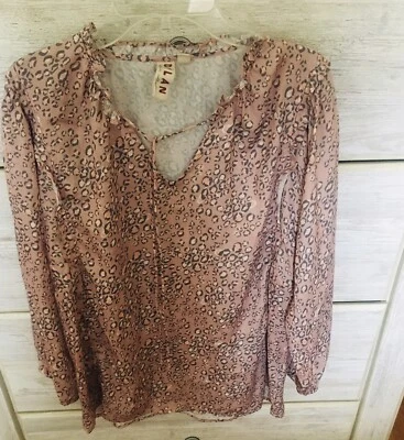 Dolan Woman Blouse Sz. M , Long Sleeve , Perfect Condition , Great Style Foto 1 de 4