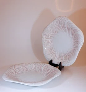 2 Dinnerplates #14172 - Pink Triton Konkylie - Royal Copenhagen - Arje Griegst - Picture 1 of 6