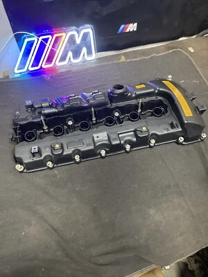 07-16 BMW 335i 535i 740i X6 Z4 (E60 E90) 3.0L N54 TAMPA DE VÁLVULA DE MOTOR TURBO DUPLO - Imagem 1 de 4