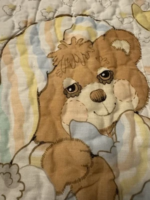 Edredón acolchado de cuna de bebé Morgan Teddy Bear 1985 de colección  Foto 1 de 4