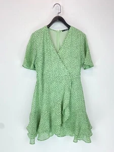 Quiz Short Sleeve A-line Green Polka Dot Ruffle Accent V-neck Dress Size 10 - Picture 1 of 13