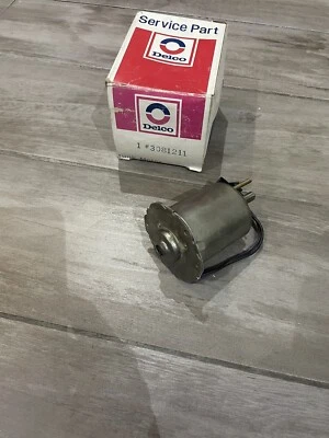 NOS GM Trunk Lid Pull Down Motor for 1979 Cadillac 3081211 - Image 1 of 3