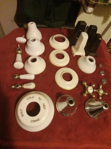 Vtg Mid Cen Ceramic  BATHROOM Toilet Crane Oxford Fixures Towel Rack Chrome IA Cover