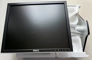 Dell UltraSharp 1708FP Silver/Black 17" LCD Computer Monitor DVI-VGA - Picture 1 of 3