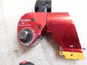 TRITORC TSL-3 1" DRIVE HYDRAULIC TORQUE WRENCH MAX TORQUE 3333 FT/LBS HYTORC - Picture 1 of 12