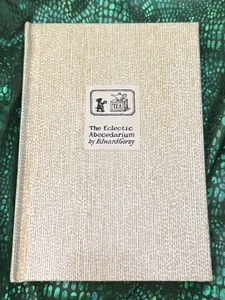 Vintage Edward Goreys "THE ECLECTIC ABECEDARIUM" 1983 1. Auflage - Adama Books HC - Bild 1 von 11