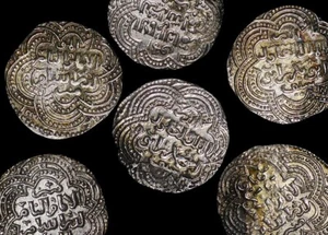 2 Islamic World, Ayyubid Dynasty (1171-1260 CE), Dirham (C) ED - Picture 1 of 1