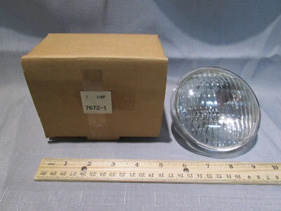 Wagner 7672-1 PAR36 Sealed Beam Light Lamp Bulb 6V 7.2W New - Image 1 of 2