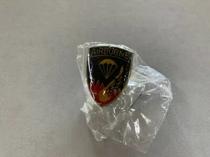 Airborne Pin, Military pin, Military Airborne pin, Army Airborne pin, keepsake - Afbeelding 1 van 3