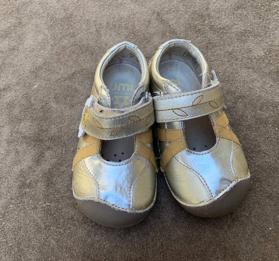 UMi Niñas Mary Jane Azul/Marrón Cuero Flor ~ Talla 5.5/Eur 21 Foto 1 de 4