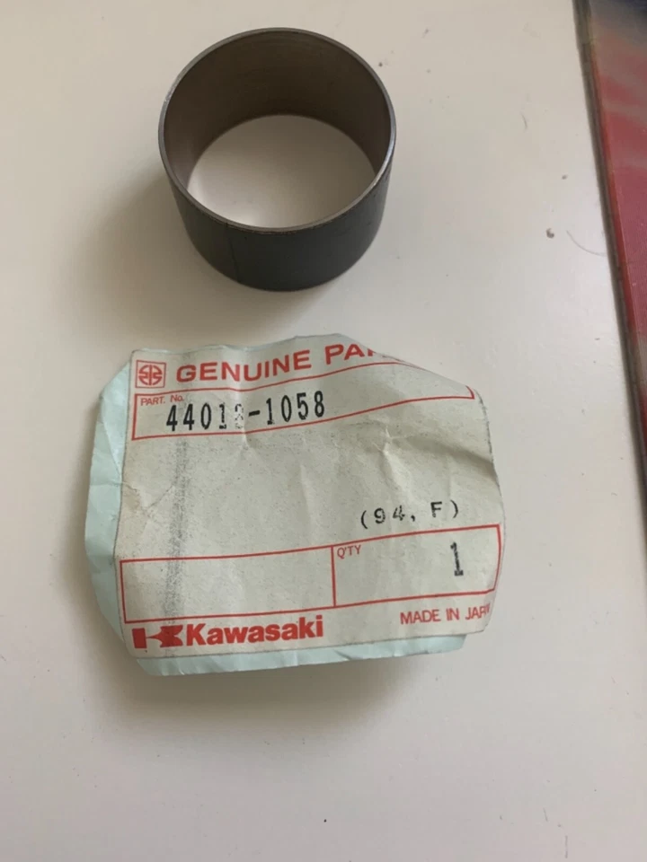 Kawasaki передний поршень вилка 44018-1058 KX80 KX85 KX100 KL250 KX100 совершенно новый - Изображение 1 из 1