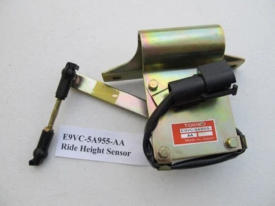 NUEVO - FUERA DE CAJA 1985-89 Lincoln Town Car Sensor de altura de conducción trasero E9VC-5A955-AA Foto 1 de 4