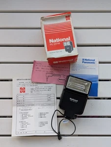 NATIONAL PE-201M- Vintage Electronic Flash Unit, Shoe Mount, Zenon Bulb, for SLR - Picture 1 of 7