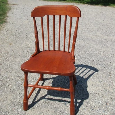 古董/复古 Sheboygan 椅子 Co — 第 1/4 张图片