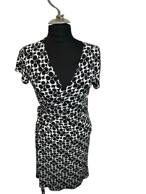 Vestido cruzado blanco y negro de la colección NY talla M Foto 1 de 4