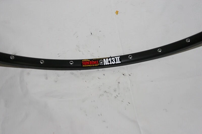 Llanta vintage Sun M13 II 700c aleación negra 36 agujeros 622x13 mm ojales con MSW SR11 Foto 1 de 1