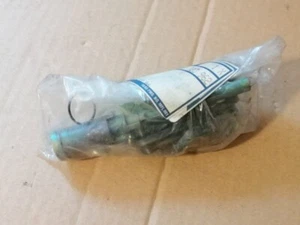 Kit de reparación de cilindros de cierre Ford Escort MK6 clásicos NUEVO - Imagen 1 de 3