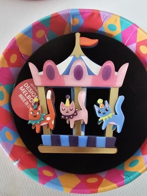 Broche Erswilder A Day at the Fair "Meowy Go Round" - Nuevo con etiquetas - ¡Agotado!  Foto 1 de 3