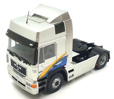 Model Car Group MCG 1/18 Scale Model Truck MCG18245 - MAN F2000 Silver - Image 1 of 4
