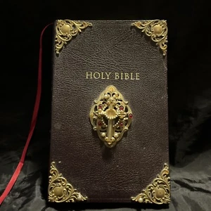 KJV Holy Bible Kimberly Wilcott Bonded Leather Jewels Metal Gold Accent Details - Picture 1 of 10