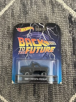 Camioneta Toyota Regreso al Futuro 1987 Hot Wheels 2013 Retro Entertainment Foto 1 de 4