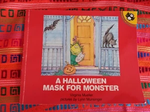 A Halloween Mask For Monster by Virginia Mueller Children's Illustrated Book - Imagen 1 de 5