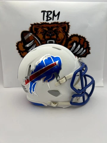 Buffalo Artic Tundra Custom Concept Flat White Mini Helmet Cover