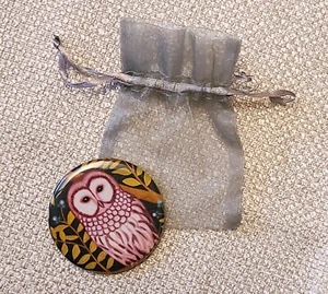 Specchio tascabile gufo rosa creato dall'artista su Etsy - Fantasy Woodland Art - Foto 1 di 2