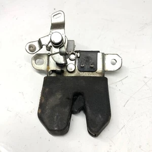 SKODA SUPERB MK1 2.5 TDI BOOT LID LOCK LATCH CATCH ASSEMBLY 2006 - 2008 - Picture 1 of 2