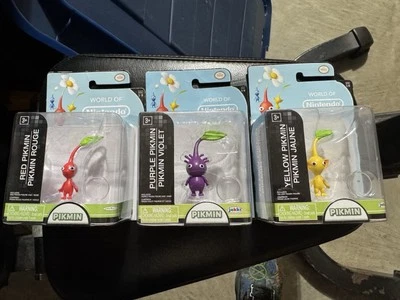 World of Nintendo Pikmin Yellow Red Purple Lot Of 3 JAKKS Pacific - Image 1 of 3