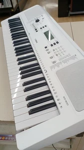 YAMAHA EZ-300  keyboard From Japan - Picture 1 of 9