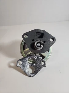 Genuine GM Exhaust Gas Recirculation (EGR) Valve Kit with Gasket 19210654 - Picture 1 of 4